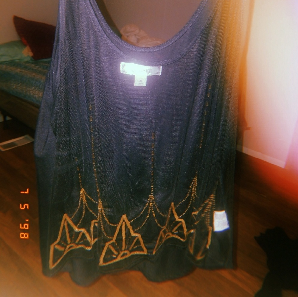 decree tank top